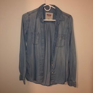 ⚡️FLASH SALE⚡️ Jeans style button down